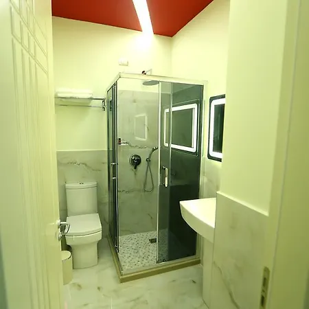Vllaznia ホテル 3*