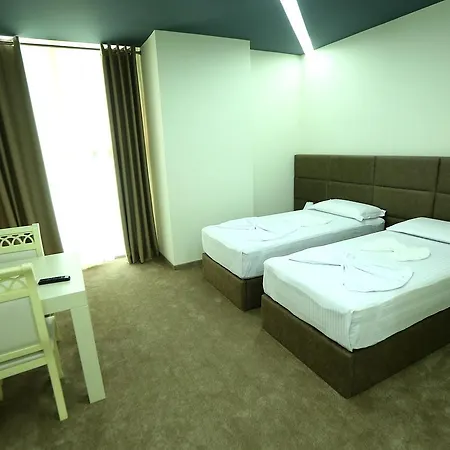 Hotel Vllaznia 3*