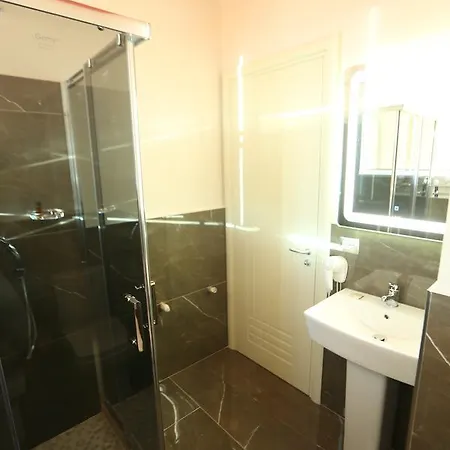 Hotel Vllaznia Shkoder