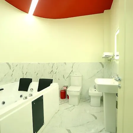 Hotel Vllaznia 3*